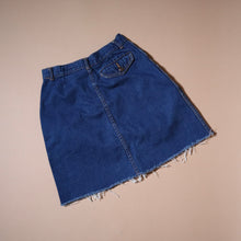 Load image into Gallery viewer, Vintage Essential Denim Mini Skirt
