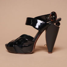 Load image into Gallery viewer, Patent Leather Marc Jacobs Slingback Heeled Sandals
