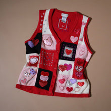 Load image into Gallery viewer, Vintage Heart Themed Knit Sweater Vest
