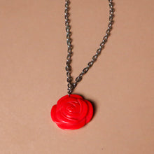Load image into Gallery viewer, Vintage Chunky Rose Pendant Necklace
